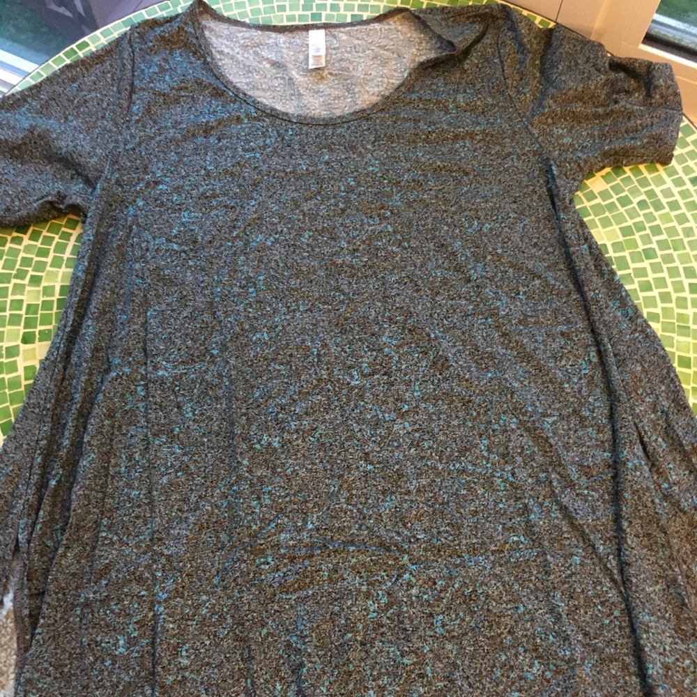 Grey with blue perfect t-shirt